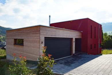 roter Holzbau - Holzbau - Holzhaus - Holzsystembau - PM Mangold