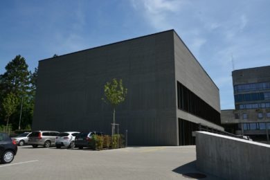 Holzbau-Schulen-Oeffentliche-Bauten-02-Sporthalle-Gymnasium-Liestal-001