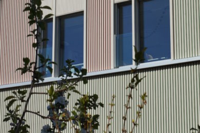 Fenster mit Holzwand - Holzbau - Holzhaus - Holzsystembau - PM Mangold