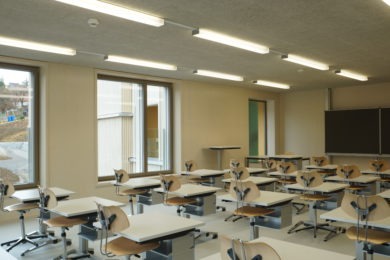 Klassenraum aus Holz - Holzbau - Holzhaus - Holzsystembau - PM Mangold
