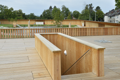 Naturbad Riehen mit Holz - Holzbau - Holzhaus - Holzsystembau - PM Mangold