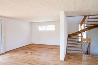 Holzraum mit Treppe - Holzbau - Holzhaus - Holzsystembau - PM Mangold